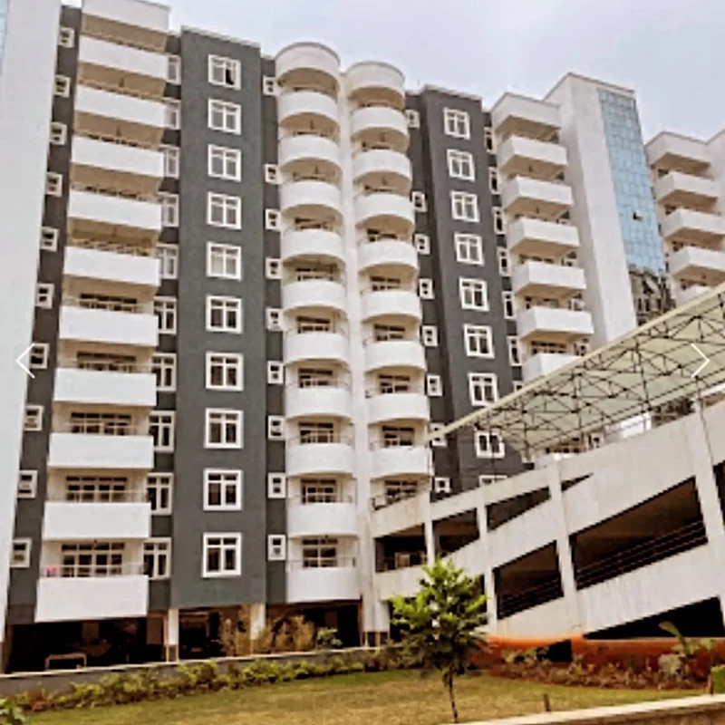 LAVINGTON Ready for Occupation! Luxury 3‑bed apartment master en‑suite available to let