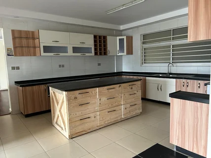 3-bedroom Apartment for sale in Kileleshwa, Nairobi
