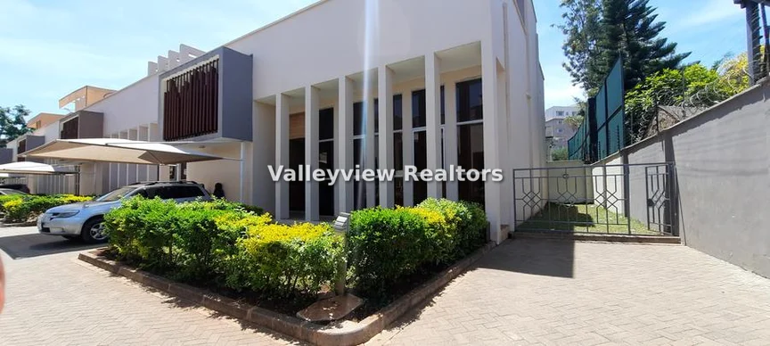 5-bedroom Townhouse for rent in Lavington