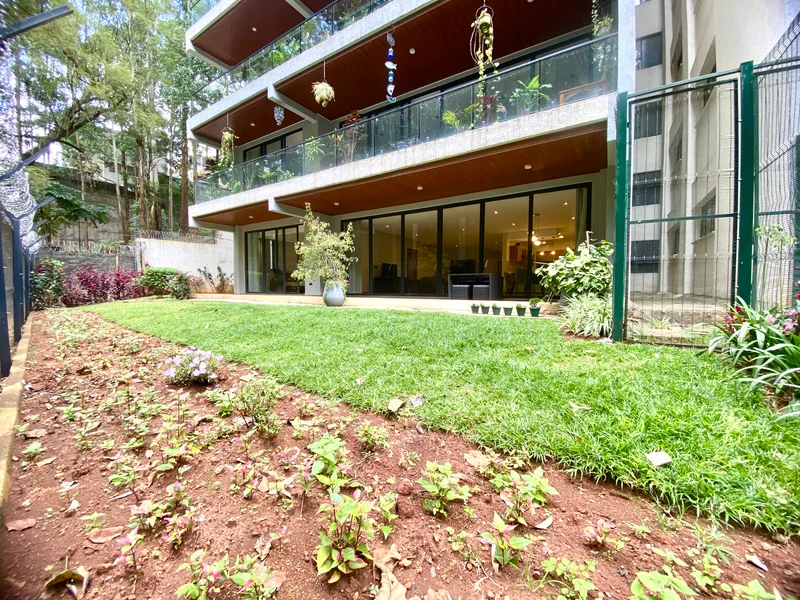 Luxury 4-BEDROOM Unfurnished Apartment To Let | Spring Valley