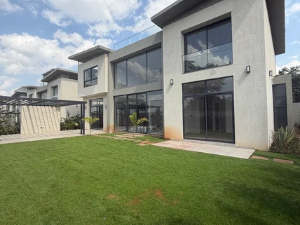 5-bedroom Townhouse for rent in Runda, Westlands