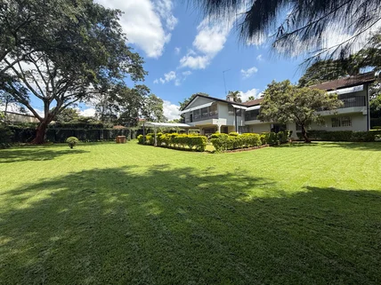 5-bedroom House for rent in Nyari, Westlands