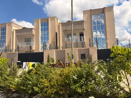 4-bedroom House for sale in Thika Road, Nairobi