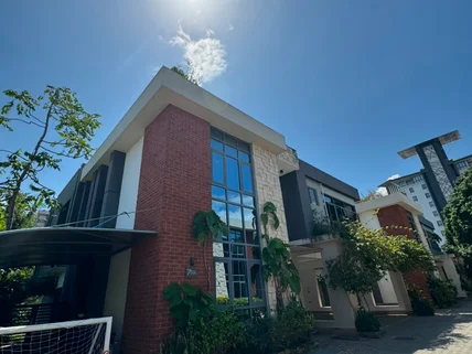 5-bedroom Villa for rent in Mkomani, Nyali
