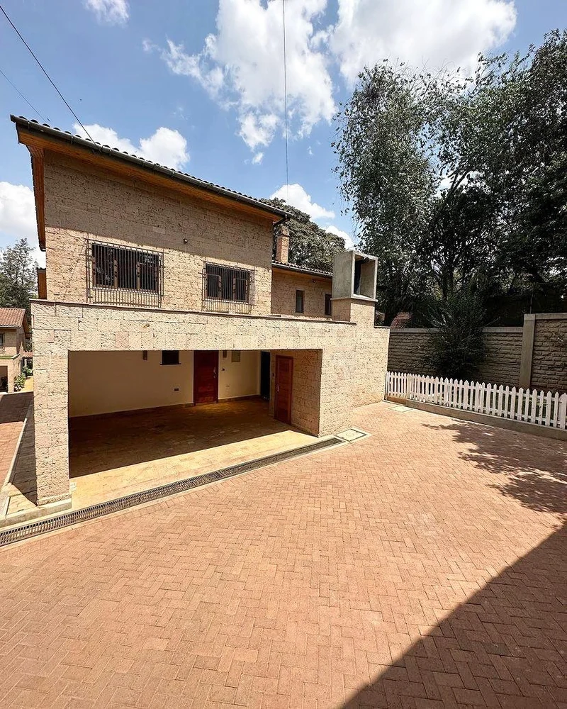 4 Bedroom Townhouse for Sale in Lavington