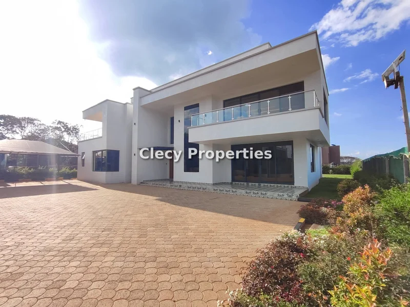 5-bedroom House for sale in Tatu City