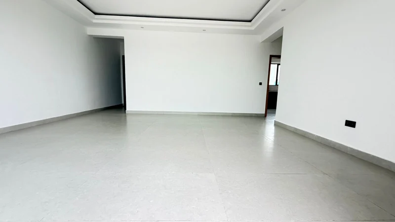 3 Bedroom All-Ensuite Plus DSQ Apartment To Let-Brookside