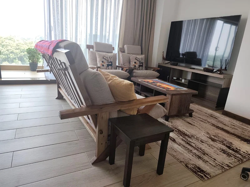 2bedrooms furnished in Rosslyn furnished not serviced at 275k
