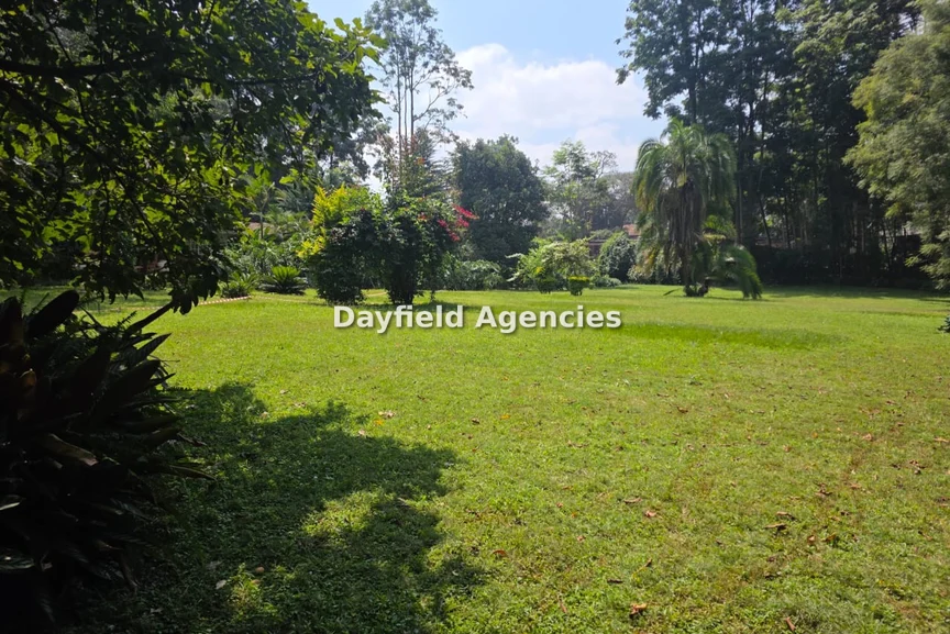 Land for sale in Kitisuru