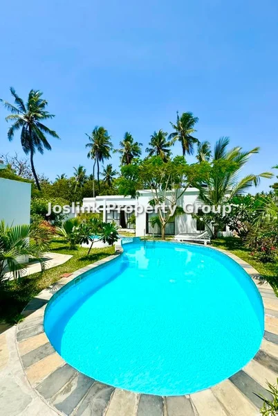5-bedroom Townhouse for sale in Nyali Area