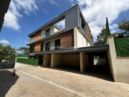 5-bedroom Townhouse for sale in Lavington, Nairobi