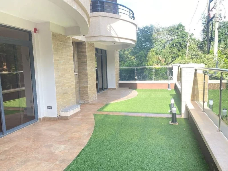 Spacious 4 Bedroom Duplex apartment