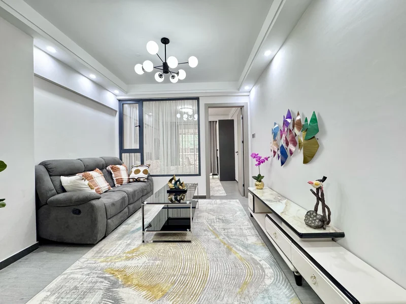 Tsavorite Gardens Residence