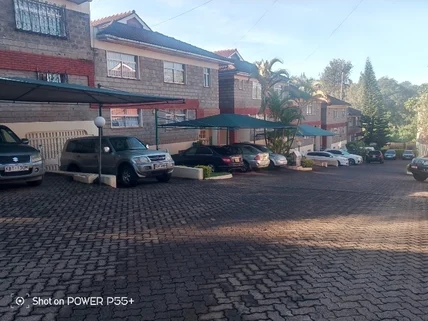 6-bedroom Townhouse for sale in Lavington, Nairobi