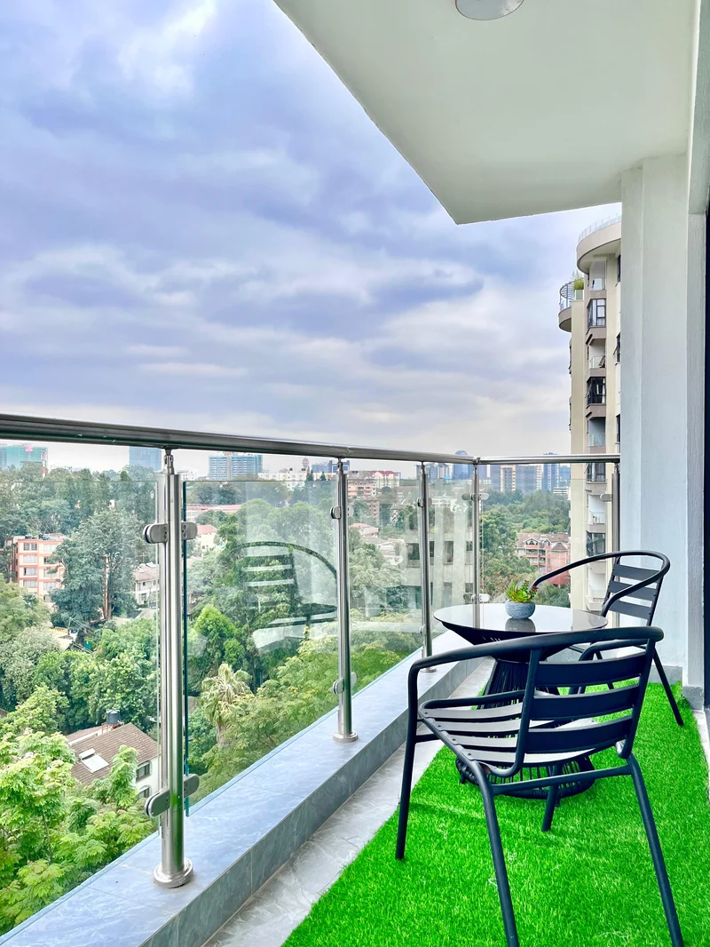 Furnished and Serviced Two 2bedrooms with kids play area To let /For rent and gym all ensuite ,spacious, To let / for rent in Riverside drive with back up generator
