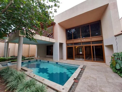 5-bedroom Villa for rent in Lavington, Nairobi