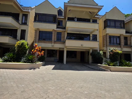 5-bedroom Villa for rent in Lavington, Nairobi