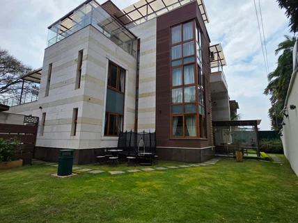 6-bedroom Villa for rent in Lavington, Nairobi