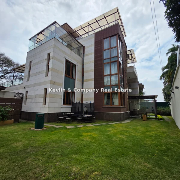6-bedroom Villa for rent in Lavington