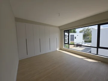 Thumbnail 18