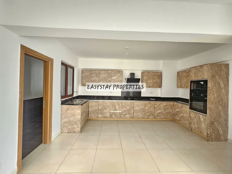 3 Bedroom Spacious Apartment With All-Ensuite