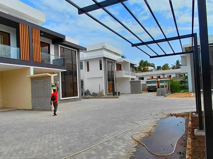 5-bedroom Villa for sale in Nyali Area, Nyali