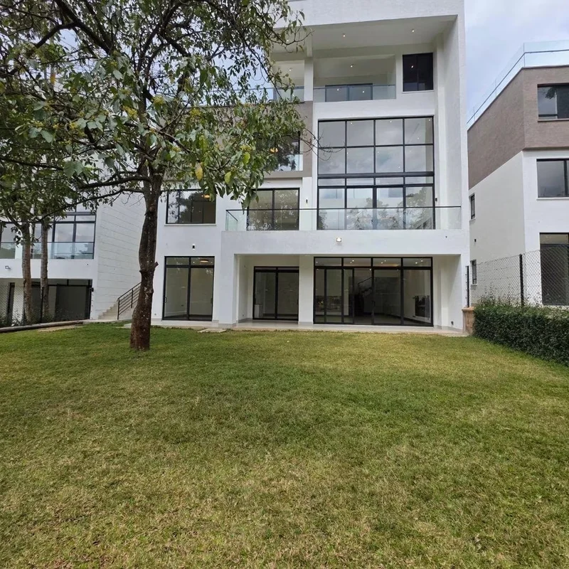 6 bedroom villa for sale in Kitisuru