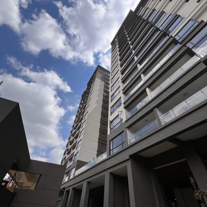 3 bedroom apartment for rent in Riverside Drive