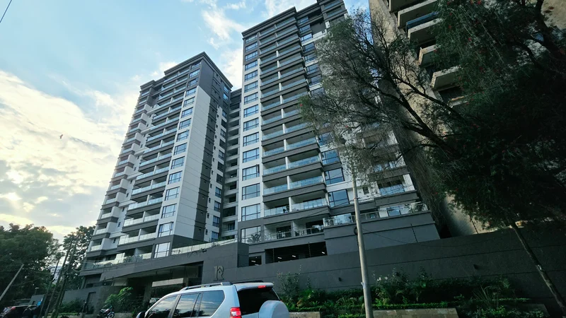 New Exciting 3 bedrooms + Dsq furnished To LET