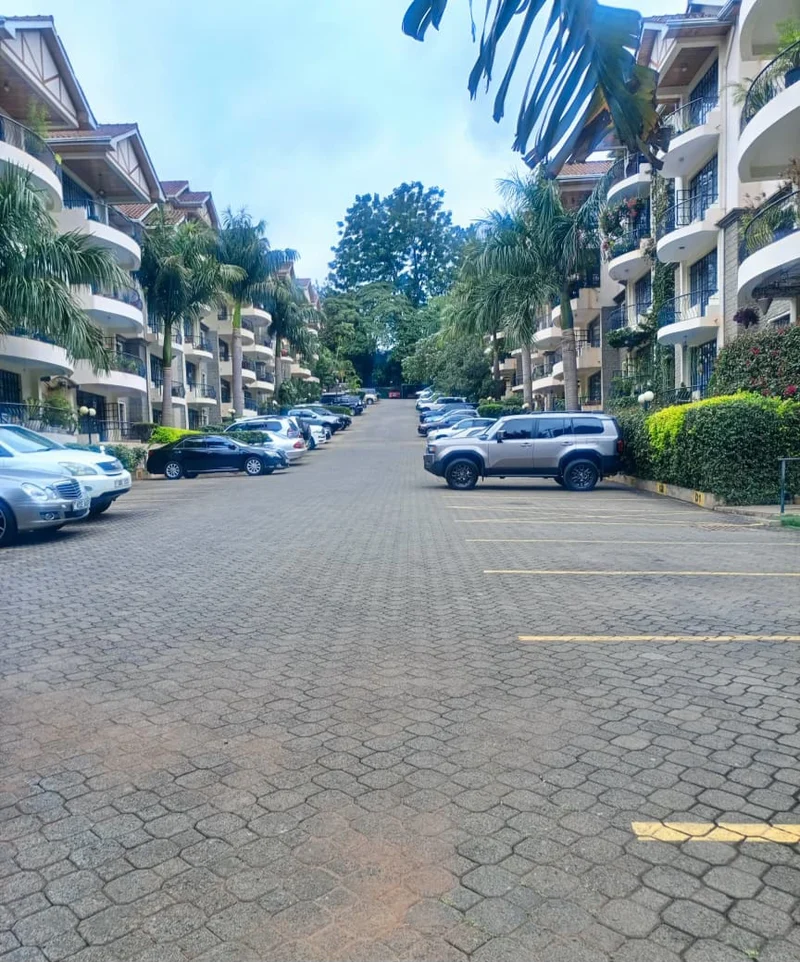 3 bedroom apartment for sale in Lavington, Mbaazi avenue