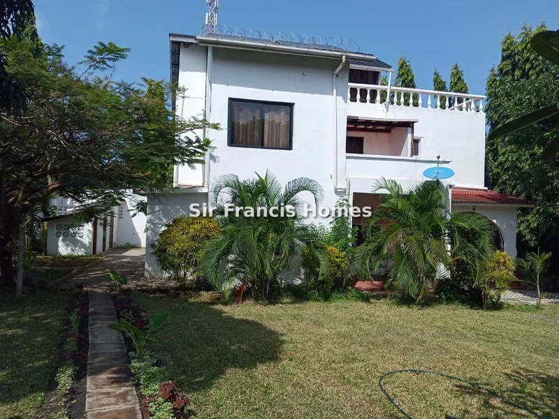 4-bedroom Villa for sale in Diani