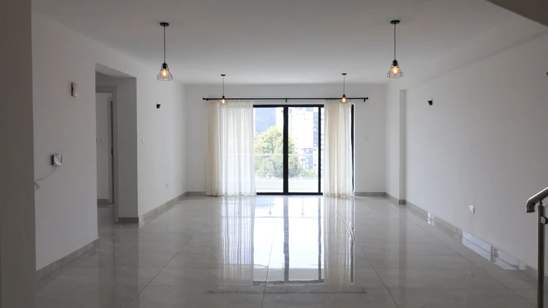 4 Bedrrom Duplex Apartment (320 sqm)