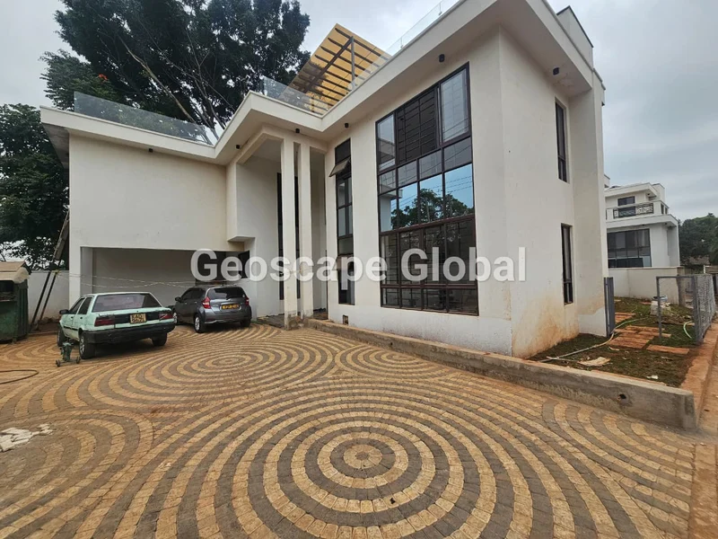 For Sale: Five-Bedroom House – Kyuna