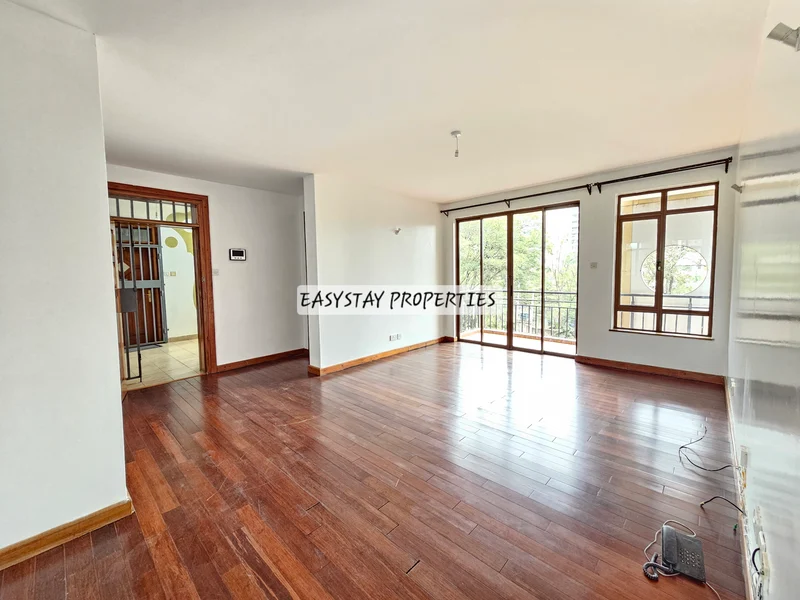 3 Bedroom Spacious Apartment. Family Friendly