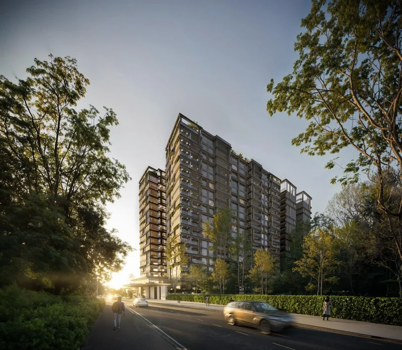 Up-Scale 5 Bedroom Apartment For Sale In Highrise Apartment
