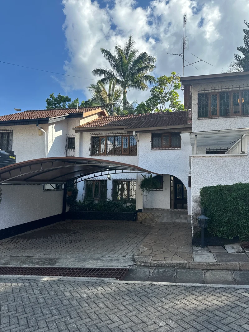 HOT SALE!! Recently Renovated 4-Bedroom Townhouse with Garden and DSQ For Sale | Kilimani | Ksh 39.5 Million