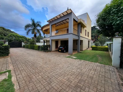 5-bedroom Villa for rent in Lavington, Nairobi