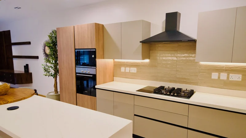 3-Bedroom All En-Suite + DSQ For Sale