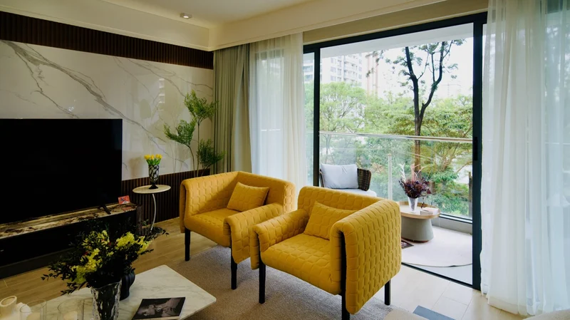 5-Bedroom All En-Suite Apartment + DSQ For Sale