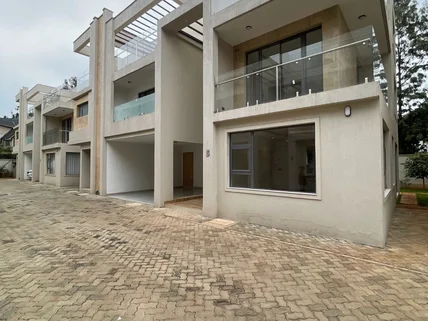 6-bedroom Townhouse for sale in Lavington, Nairobi