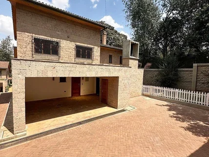 4-bedroom Townhouse for sale in Lavington, Nairobi