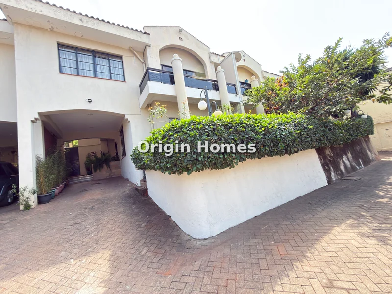 5-bedroom House for rent in Westlands Area