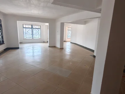 Shop for rent in Ruaka, Kiambu County