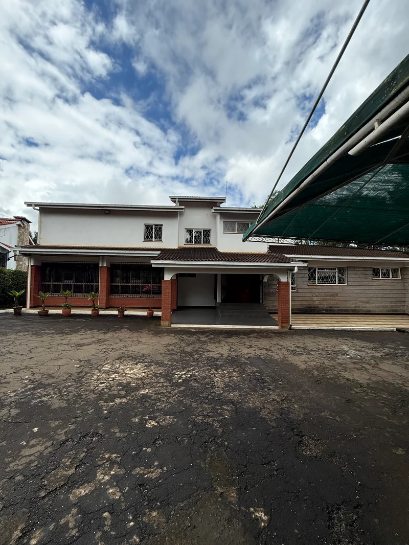 5 bedroom on 1 acre house