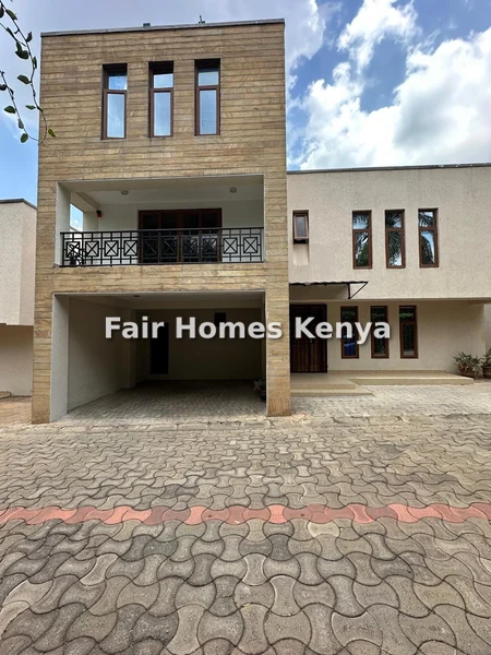 5-bedroom Townhouse for rent in Lavington