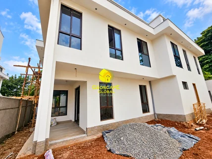 5-bedroom House for sale in Kyuna, Westlands