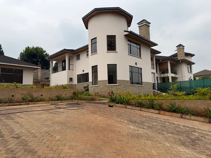 4-bedroom House for rent in Rosslyn, Westlands