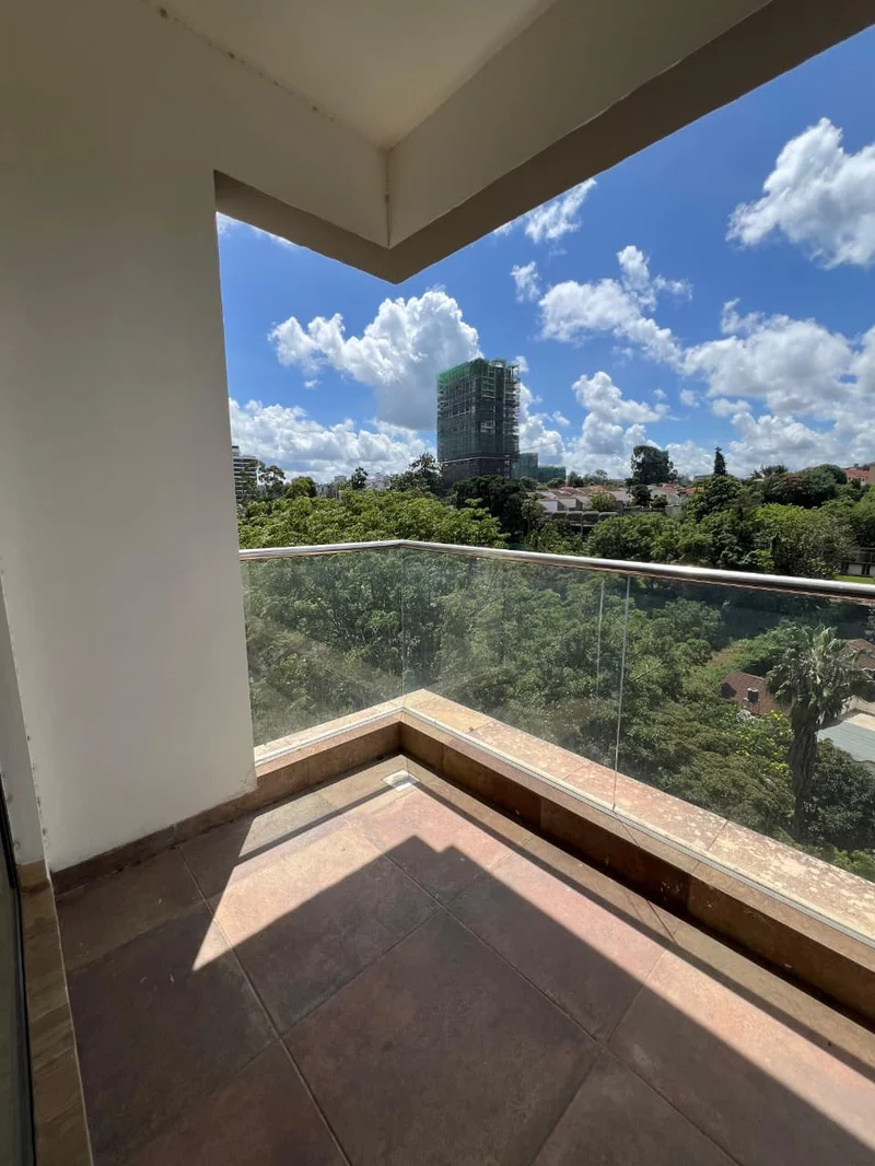 Stunning Unfurnished 4 Bedroom Duplex For Rent