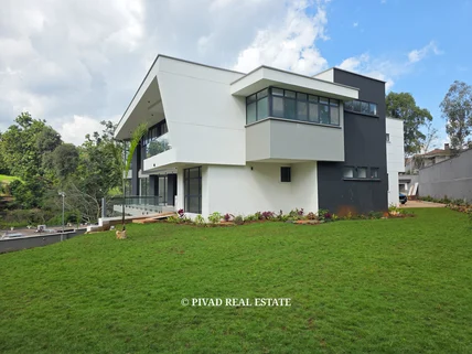 5-bedroom House for sale in Nyari, Westlands