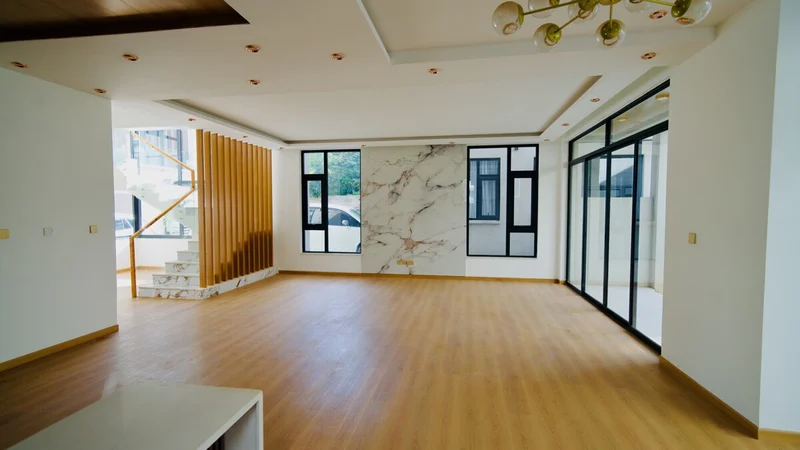 5-Bedroom Villa All En-Suite + DSQ in Lavington